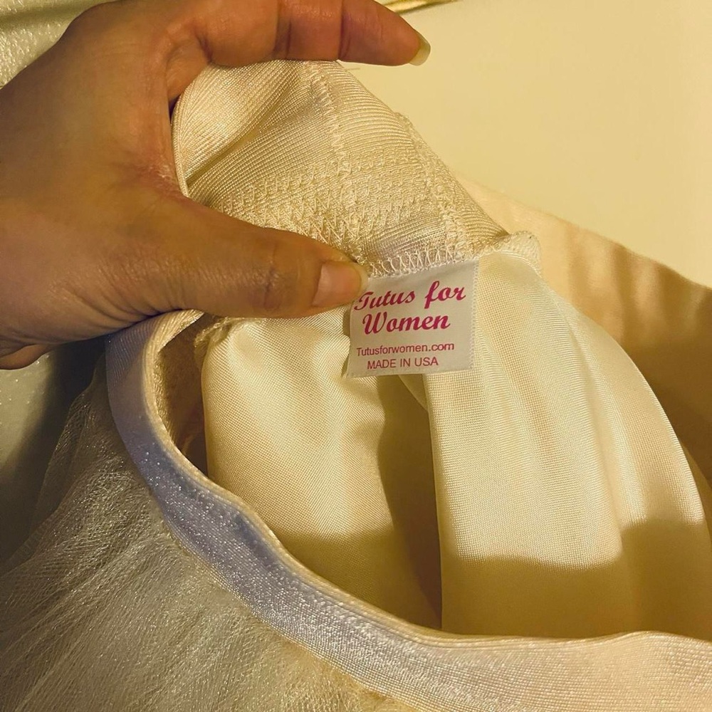 Ivory Tutu Skirt - XSmall - Picture 4 of 4